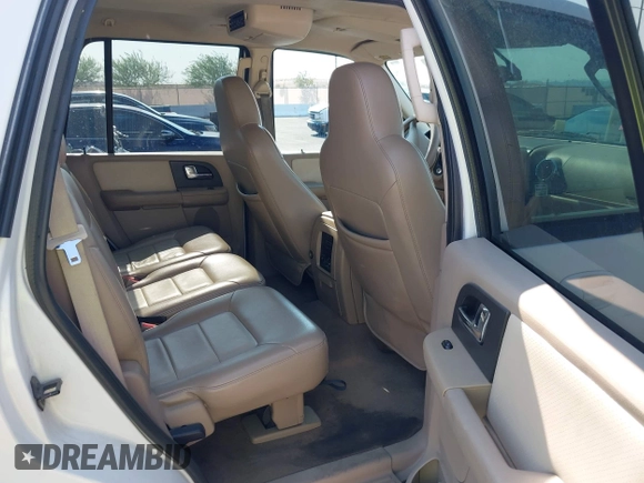 2005 Ford Expedition Eddie Bauer с VIN 1FMPU17525LA11027, выставлен на аукционе IAAI как лот 42746842 с пробегом 220 389 миль миль и . История ставок и продаж доступна на DreamBid. Изображение 8.
