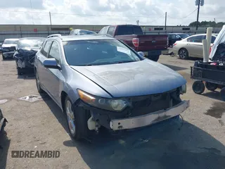 2011 Acura TSX Technology with VIN JH4CW2H6XBC001480, listed as a IAAI auction lot 42432484 with 140,152 mi miles and . Bid and sale history available at DreamBid. Image 1.