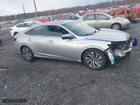 2019 Honda Insight Touring with VIN 19XZE4F93KE003037, listed as a IAAI auction lot 41846021 with 90632 miles. Bid and sale history available at carsss.com. Image 13.