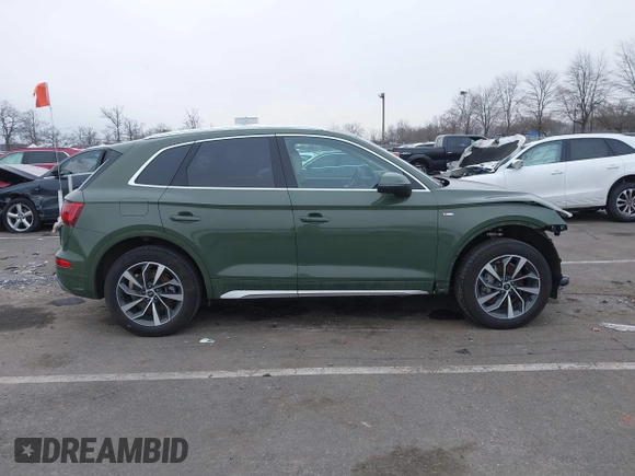 2024 Audi Q5 S line Premium with VIN WA1GAAFY4R2007480, listed as a IAAI auction lot 41315048 with 19,093 mi miles. Bid and sale history available at carsss.com. Image 13.