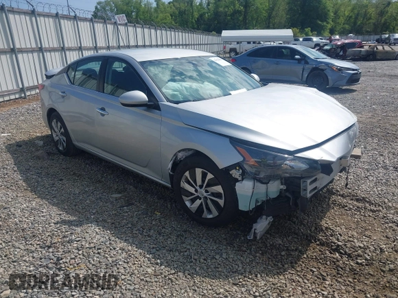 2022 Nissan Altima S z VIN 1N4BL4BV0NN302100, wystawiony jako IAAI lot #42020090 z przebiegiem 70 961 mil mil oraz . Historia ofert i sprzedaży dostępna na DreamBid. Obrazek 1.