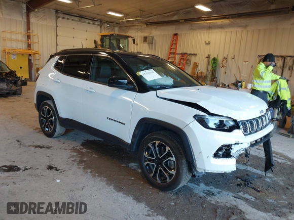 2024 Jeep Compass Limited with VIN 3C4NJDCN2RT593278, listed as a IAAI auction lot 41196538 with 6,304 mi miles and . Bid and sale history available at carsss.com. Image 1.