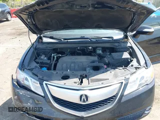 2014 Acura RDX Technology with VIN 5J8TB3H57EL000142, listed as a IAAI auction lot 42024324 with 123,946 mi miles and . Bid and sale history available at carsss.com. Image 10.