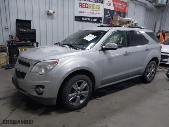 2013 Chevrolet Equinox LTZ with VIN 2GNFLGE37D6302614, listed as a IAAI auction lot 41252051 with 204,993 mi miles. Bid and sale history available at carsss.com. Image 2.