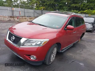 2013 Nissan Pathfinder SV with VIN 5N1AR2MM0DC639157, listed as a IAAI auction lot 39934153 with 95,453 mi miles. Bid and sale history available at carsss.com. Image 2.