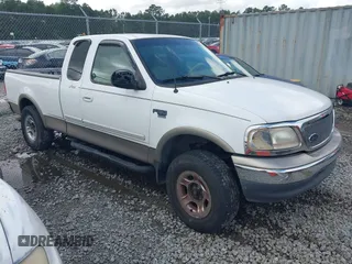 2001 Ford F-150 XL z VIN 1FTRX17L81NA79012, wystawiony jako IAAI lot #42229832 z przebiegiem Nie podano mil oraz . Historia ofert i sprzedaży dostępna na DreamBid. Obrazek 1.