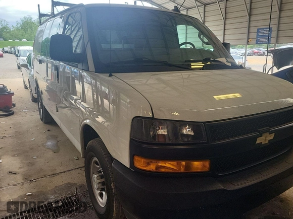 2022 Chevrolet Express Cargo with VIN 1GCWGAFP1N1185077, listed as a IAAI auction lot 42621028 with 85,739 mi miles and . Bid and sale history available at DreamBid. Image 28.