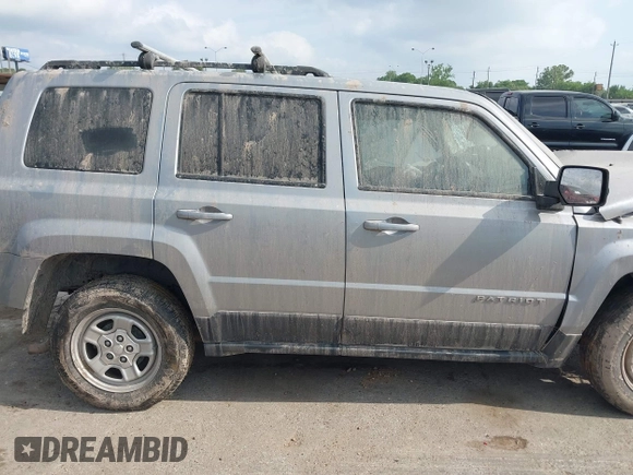 2017 Jeep Patriot Sport SE with VIN 1C4NJPBA8HD116584, listed as a IAAI auction lot 42067579 with Not provided miles and . Bid and sale history available at DreamBid. Image 12.