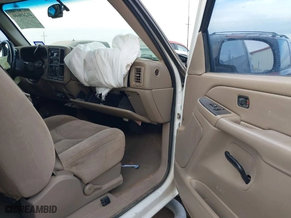 2006 Chevrolet Silverado 2500HD LT1 with VIN 1GCHK23D56F214849, listed as a IAAI auction lot 41249646 with NaN miles. Bid and sale history available at carsss.com. Image 5.