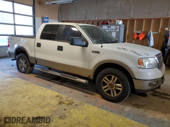 2005 Ford F-150 XLT with VIN 1FTPW14555KC66215, listed as a Copart auction lot 42051915 with 239,385 mi miles and Clean Title. Bid and sale history available at carsss.com. Image 4.