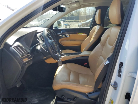 2016 Volvo XC90 T6 Momentum with VIN YV4A22PK1G1060064, listed as a Copart auction lot 50862035 with 154,418 mi miles and Salvage Title. Bid and sale history available at carsss.com. Image 7.
