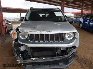 2017 Jeep Renegade Sport with VIN ZACCJAAB3HPE48593, listed as a IAAI auction lot 41957280 with 79,350 mi miles. Bid and sale history available at carsss.com. Image 6.