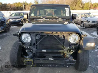 2021 Jeep Wrangler Unlimited 80th Anniversary with VIN 1C4HJXDN8MW526846, listed as a Copart auction lot 82920884 with 57,863 mi miles and Salvage title. Bid and sale history available at DreamBid. Image 5.