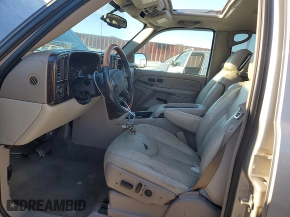 2005 Chevrolet Avalanche LS with VIN 3GNEC12Z05G251304, listed as a Copart auction lot 76485594 with 180,951 mi miles and Clean Title. Bid and sale history available at carsss.com. Image 7.