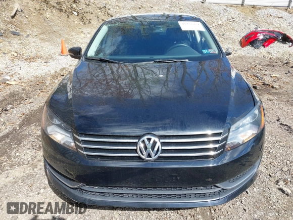 2013 Volkswagen Passat SE w/Sunroof & Nav with VIN 1VWBP7A35DC133246, listed as a IAAI auction lot 41972079 with 97,785 mi miles. Bid and sale history available at carsss.com. Image 12.