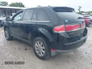 2007 Lincoln MKX with VIN 2LMDU68C37BJ08872, listed as a IAAI auction lot 42422739 with 226,756 mi miles and . Bid and sale history available at DreamBid. Image 3.