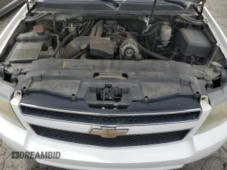 2010 Chevrolet Suburban LT with VIN 1GNUCJE02AR229968, listed as a Copart auction lot 56762975 with 305,863 mi miles and Salvage title. Bid and sale history available at DreamBid. Image 12.