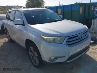 2011 Toyota Highlander Limited with VIN 5TDYK3EHXBS039823, listed as a IAAI auction lot 41731690 with 242,676 mi miles. Bid and sale history available at carsss.com. Image 1.