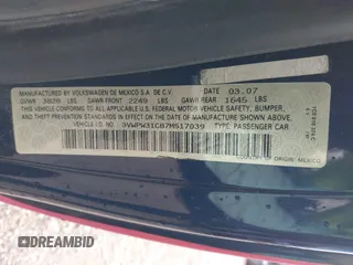 2007 Volkswagen Beetle z VIN 3VWPW31C87M517039, wystawiony jako IAAI lot #42357193 z przebiegiem 63 632 mil mil oraz . Historia ofert i sprzedaży dostępna na DreamBid. Obrazek 9.