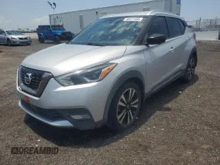 2020 Nissan Kicks SR z VIN 3N1CP5DV0LL477422, wystawiony jako Copart lot #58377495 z przebiegiem Nie podano mil oraz Nie do naprawy • Non repairable. Historia ofert i sprzedaży dostępna na DreamBid. Obrazek 1.