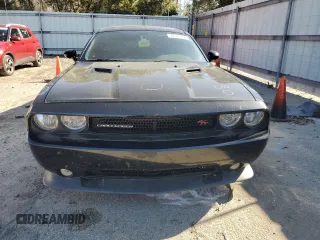 2014 Dodge Challenger R/T z VIN 2C3CDYBT2EH165224, wystawiony jako Copart lot #48183855 z przebiegiem 139 037 mil mil oraz Szkoda całkowita • Salvage title. Historia ofert i sprzedaży dostępna na DreamBid. Obrazek 5.