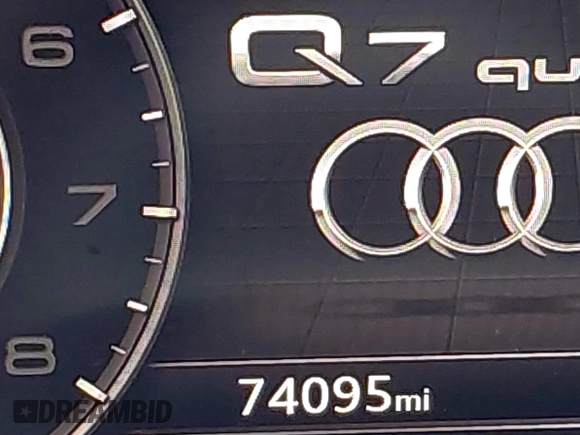 2018 Audi Q7 Premium Plus z VIN WA1LAAF76JD039992, wystawiony jako IAAI lot #41880935 z przebiegiem 74 095 mil mil oraz . Historia ofert i sprzedaży dostępna na DreamBid. Obrazek 15.