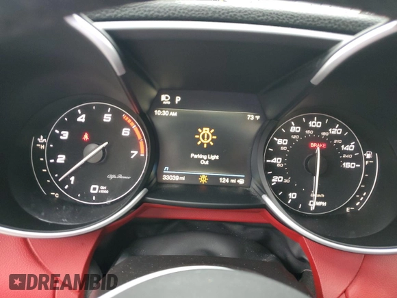 2020 Alfa Romeo Giulia Ti Sport z VIN ZARFAMBN9L7635579, wystawiony jako Copart lot #56565595 z przebiegiem 33 039 mil mil oraz Szkoda całkowita • Salvage title. Historia ofert i sprzedaży dostępna na DreamBid. Obrazek 9.