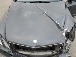 2010 Mercedes-Benz E 350 z VIN WDDKJ5GB0AF039816, wystawiony jako Copart lot #51102945 z przebiegiem 91 088 mil mil oraz Szkoda całkowita • Salvage title. Historia ofert i sprzedaży dostępna na DreamBid. Obrazek 13.