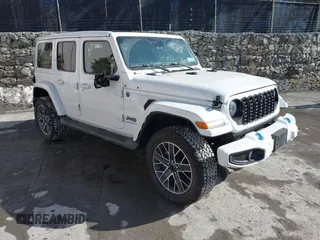2024 Jeep Wrangler High Altitude z VIN 1C4RJXU60RW176763, wystawiony jako IAAI lot #41508931 z przebiegiem 11 026 mil mil oraz . Historia ofert i sprzedaży dostępna na DreamBid. Obrazek 1.