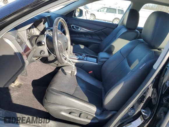 2019 Infiniti Q70 Luxe с VIN JN1BY1PR0KM725592, выставлен на аукционе Copart как лот 42179145 с пробегом 109 493 миль миль и Списание • Salvage title. История ставок и продаж доступна на DreamBid. Изображение 7.