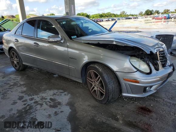 2007 Mercedes-Benz E 550 with VIN WDBUF90X87X213554, listed as a Copart auction lot 71536294 with 155,488 mi miles and Clean Title. Bid and sale history available at carsss.com. Image 4.