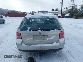 2004 Volkswagen Passat GLS z VIN WVWVD63B14E178308, wystawiony jako IAAI lot #41346616 z przebiegiem 188 238 mil mil oraz . Historia ofert i sprzedaży dostępna na DreamBid. Obrazek 16.