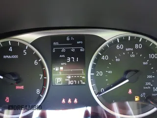 2024 Nissan Kicks S with VIN 3N1CP5BV8RL498577, listed as a IAAI auction lot 42208526 with 30,717 mi miles and . Bid and sale history available at DreamBid. Image 15.