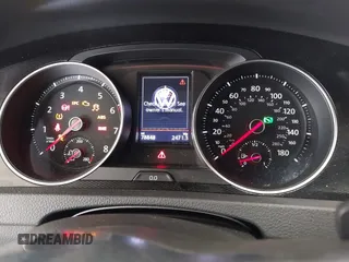 2017 Volkswagen GTI S z VIN 3VW4T7AU6HM061300, wystawiony jako IAAI lot #42235718 z przebiegiem 78 848 mil mil oraz . Historia ofert i sprzedaży dostępna na DreamBid. Obrazek 7.