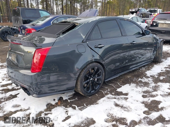 2017 Cadillac CTS-V z VIN 1G6A15S60H0212069, wystawiony jako IAAI lot #41402685 z przebiegiem 112 267 mil mil oraz . Historia ofert i sprzedaży dostępna na DreamBid. Obrazek 4.