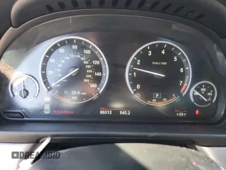 2016 BMW 5 Series 550i xDrive с VIN WBAKP9C56GD980219, выставлен на аукционе Copart как лот 49330955 с пробегом 86 513 миль миль и Списание • Salvage title. История ставок и продаж доступна на DreamBid. Изображение 9.