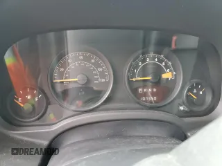 2014 Jeep Patriot Latitude with VIN 1C4NJPFB8ED674112, listed as a Copart auction lot 50460065 with 107,350 mi miles and Salvage Title. Bid and sale history available at carsss.com. Image 9.