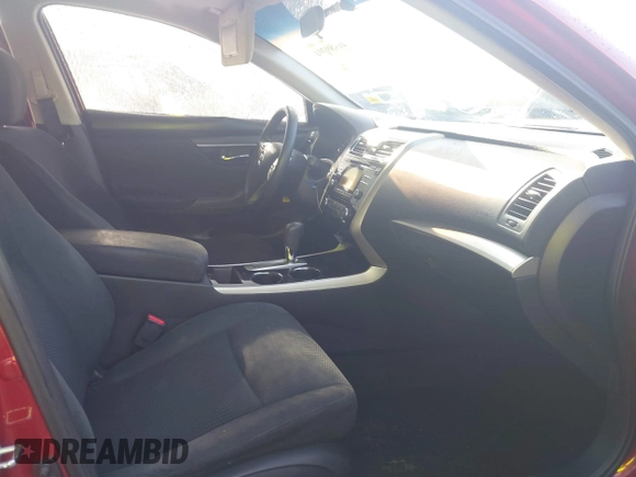 2014 Nissan Altima SV with VIN 1N4AL3AP5EN390179, listed as a IAAI auction lot 41989394 with 138,859 mi miles and . Bid and sale history available at carsss.com. Image 5.