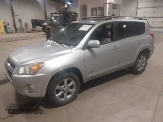 2009 Toyota RAV4 Ltd with VIN JTMBF31VX9D017204, listed as a IAAI auction lot 41630093 with 210,590 mi miles. Bid and sale history available at carsss.com. Image 17.