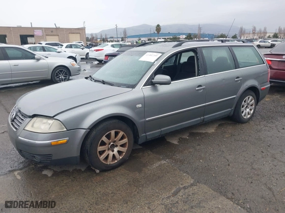 2003 Volkswagen Passat GLS with VIN WVWVD63B53E166063, listed as a IAAI auction lot 41482200 with 197,309 mi miles. Bid and sale history available at carsss.com. Image 17.