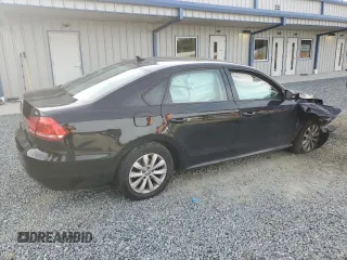 2015 Volkswagen Passat Wolfsburg Edition with VIN 1VWAT7A38FC062182, listed as a Copart auction lot 57321765 with 156,265 mi miles and Salvage title. Bid and sale history available at DreamBid. Image 3.