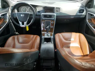 2012 Volvo S60 T6 z VIN YV1902FH8C2052544, wystawiony jako Copart lot #56853395 z przebiegiem 159 646 mil mil oraz Szkody całkowita. Historia ofert i sprzedaży dostępna na DreamBid. Obrazek 8.
