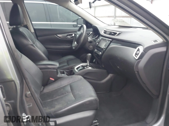 2015 Nissan Rogue SL with VIN 5N1AT2MT7FC863361, listed as a IAAI auction lot 41282002 with 145,914 mi miles. Bid and sale history available at carsss.com. Image 5.