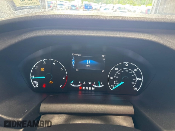 2020 Ford Transit Cargo z VIN 1FTBR2YG5LKA32432, wystawiony jako IAAI lot #42493895 z przebiegiem 134 672 mil mil oraz . Historia ofert i sprzedaży dostępna na DreamBid. Obrazek 3.