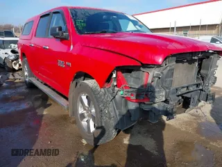 2014 Ram 1500 Big Horn z VIN 1C6RR7LT3ES162137, wystawiony jako IAAI lot #41236464 z przebiegiem 181 857 mil mil oraz . Historia ofert i sprzedaży dostępna na DreamBid. Obrazek 1.