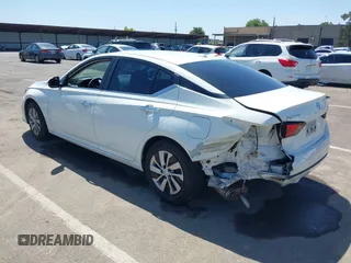 2020 Nissan Altima S z VIN 1N4BL4BV2LC144996, wystawiony jako IAAI lot #42344823 z przebiegiem 94 698 mil mil oraz . Historia ofert i sprzedaży dostępna na DreamBid. Obrazek 3.