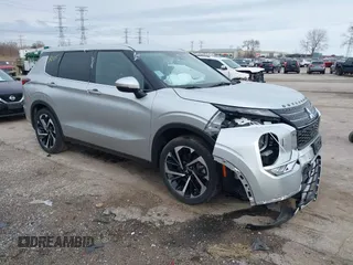 2023 Mitsubishi Outlander SE z VIN JA4J4UA84PZ056012, wystawiony jako IAAI lot #41858225 z przebiegiem 46 808 mil mil oraz . Historia ofert i sprzedaży dostępna na DreamBid. Obrazek 1.