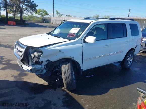 2010 Honda Pilot Touring with VIN 5FNYF4H85AB038734, listed as a IAAI auction lot 39101387 with 1 mi miles. Bid and sale history available at carsss.com. Image 18.