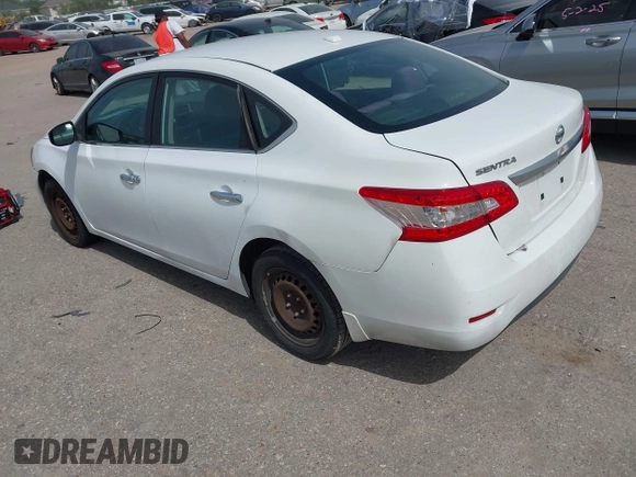 2015 Nissan Sentra SV z VIN 3N1AB7AP0FL656488, wystawiony jako IAAI lot #42275553 z przebiegiem 203 729 mil mil oraz . Historia ofert i sprzedaży dostępna na DreamBid. Obrazek 3.