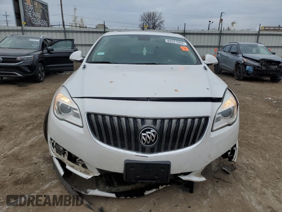 2017 Buick Regal with VIN 2G4GM5EX2H9154776, listed as a Copart auction lot 84531554 with 45,385 mi miles and Salvage Title. Bid and sale history available at carsss.com. Image 5.